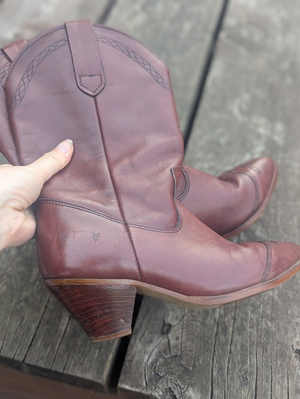 Vintage Frye Chestnut Leather Western Heel Boots - Picture 8 of 8